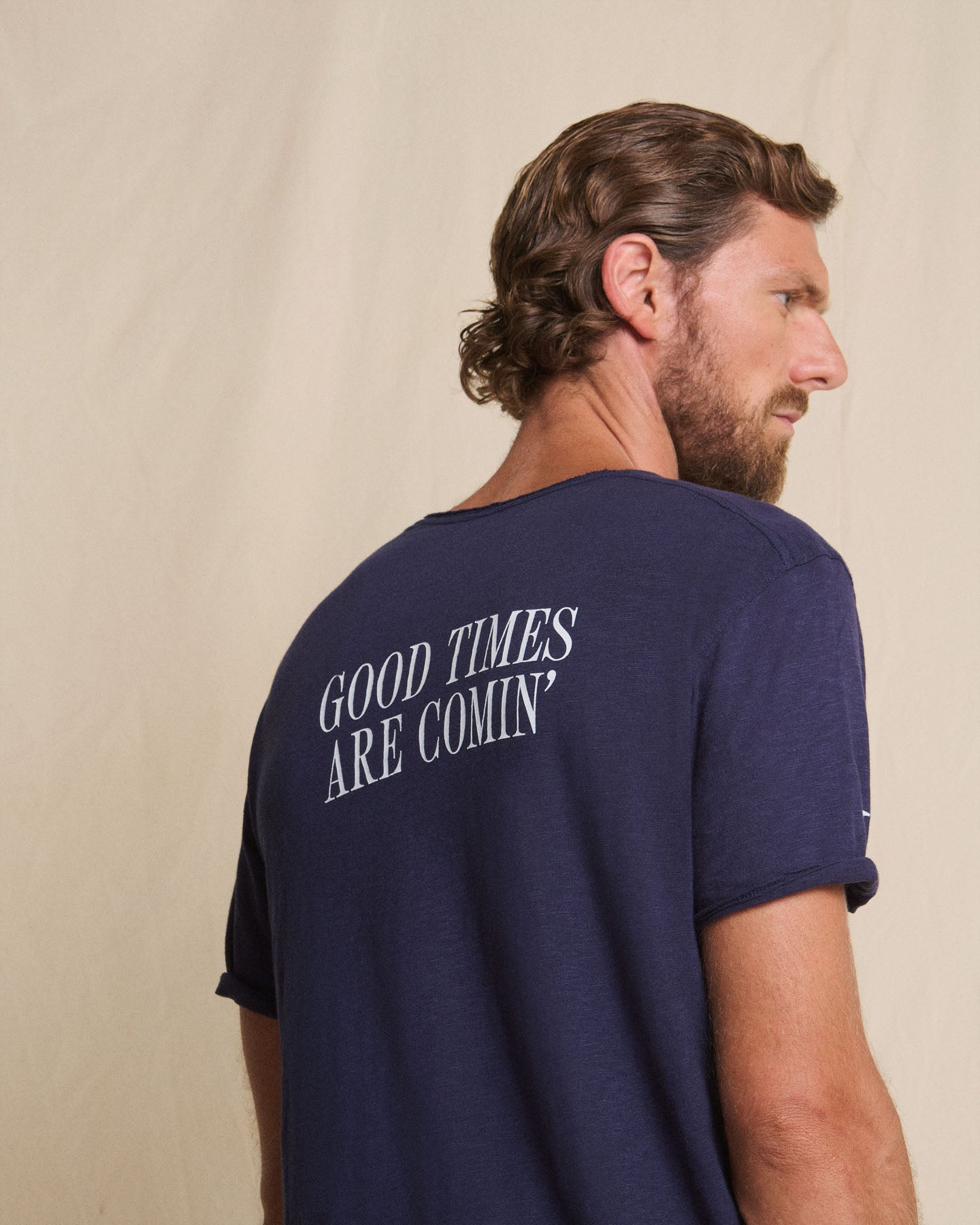CREW NECK GRAPHIC TEE - GOOD TIMES ARE COMIN'