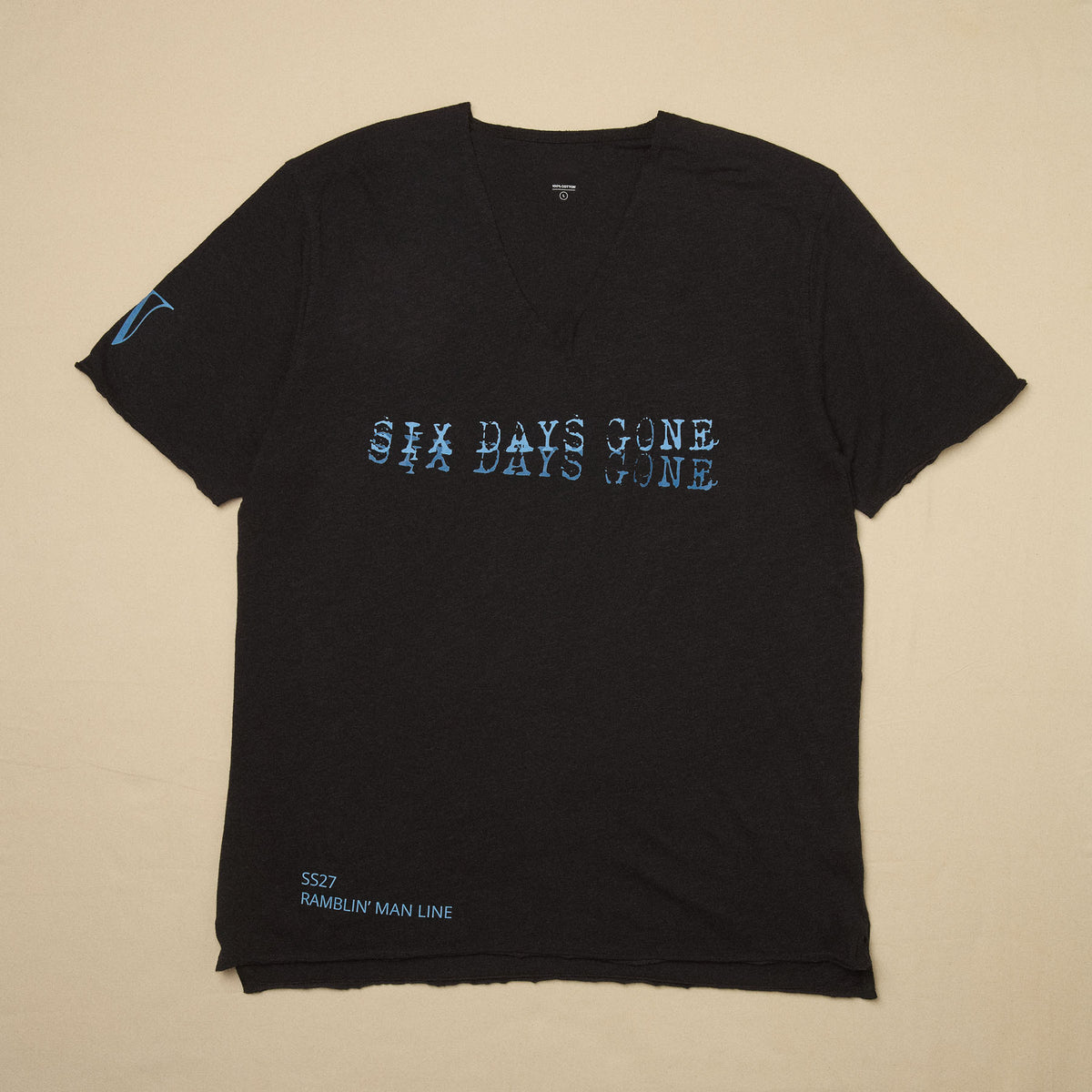 V NECK GRAPHIC TEE - SIX DAYS GONE